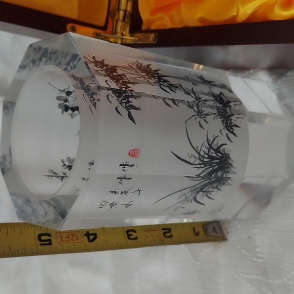 Chinese Reverse-painted Vase - Picture 3 of 10